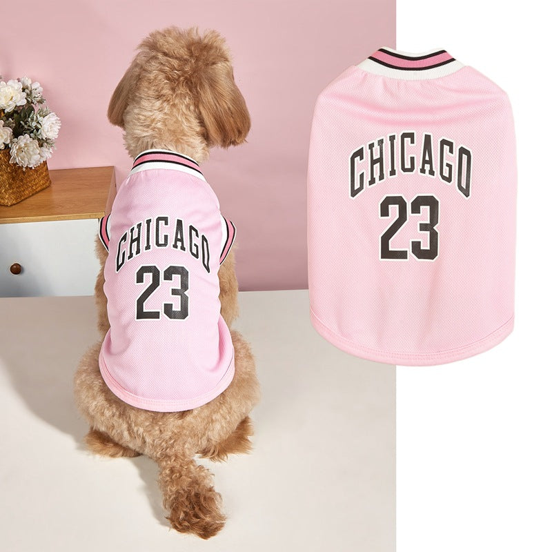 Stylowa koszulka dla psa „CHICAGO 23”  – sportowy look, który podbije serca