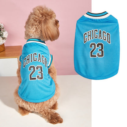 Stylowa koszulka dla psa „CHICAGO 23”  – sportowy look, który podbije serca